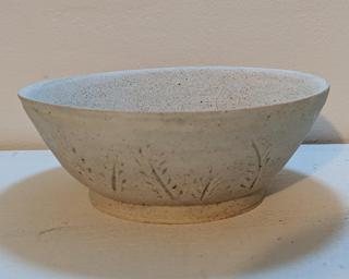 A sweet little bowl for your collection.