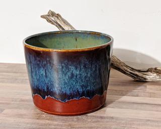 This popular planter is back.