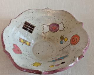 A stunning little bowl for your table.